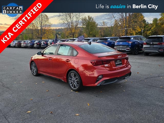 2022 Kia Forte GT-Line photo 2
