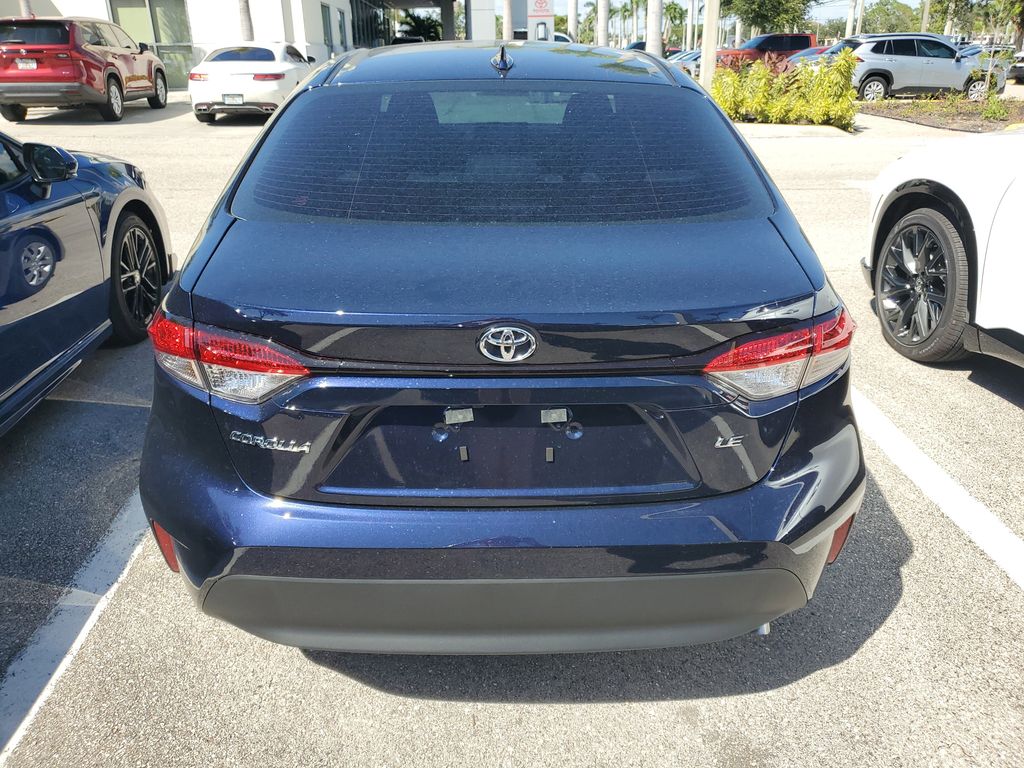 2026 Toyota Corolla LE photo 4