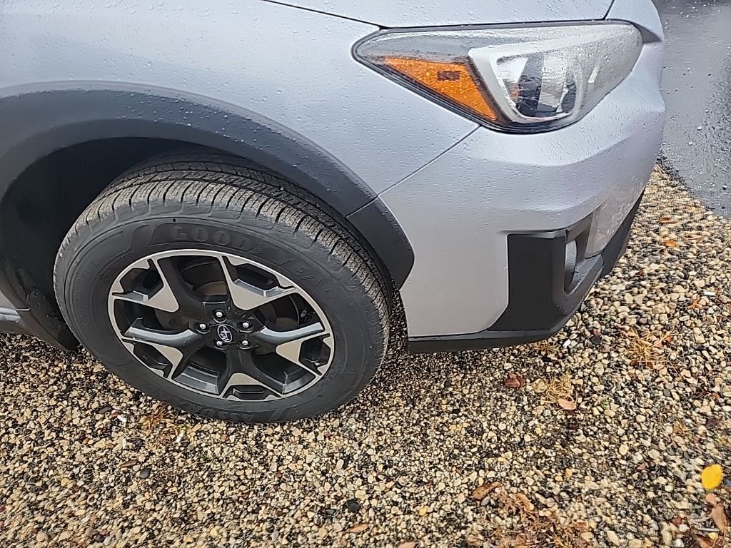2019 Subaru Crosstrek 2.0i Premium photo 2