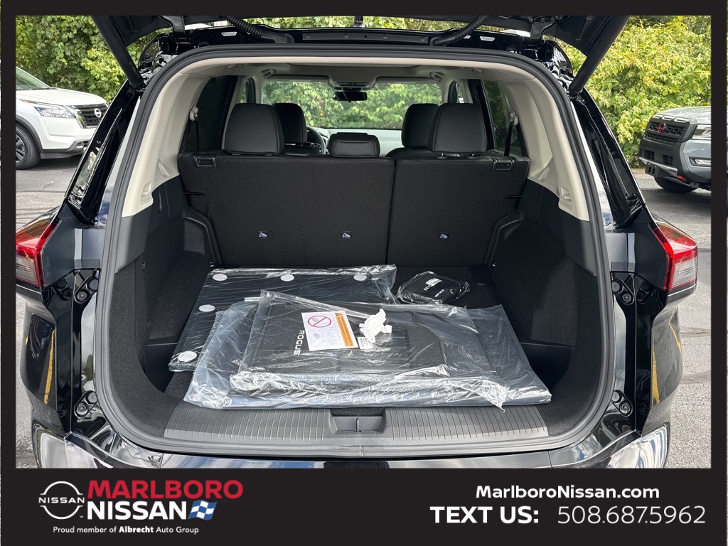 2026 Nissan Rogue SV photo 13