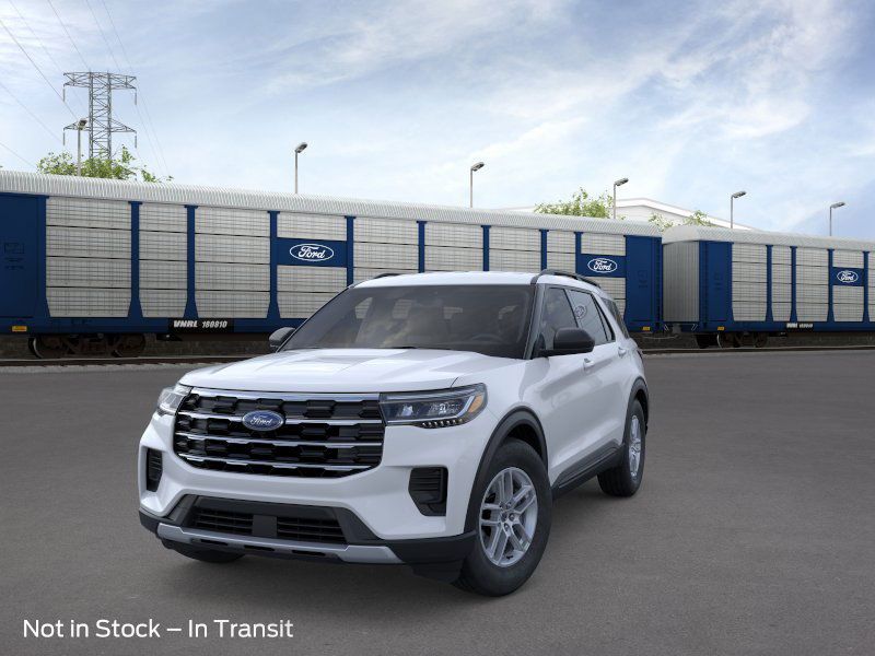 2026 Ford Explorer photo 2