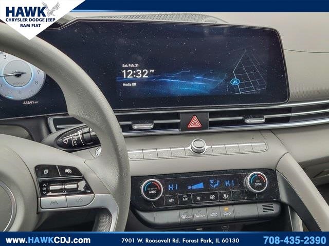 2024 HYUNDAI ELANTRA - Image 13