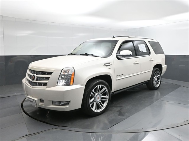 2013 Cadillac Escalade Base's photo