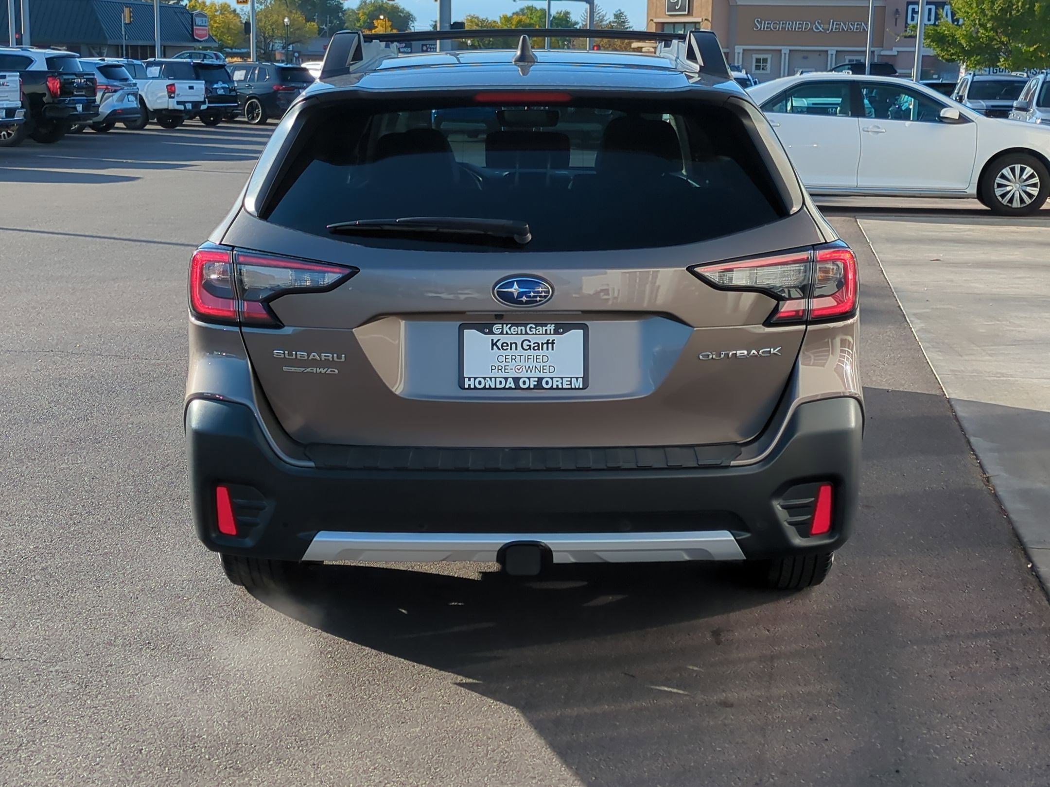 2022 Subaru Outback Limited photo 4