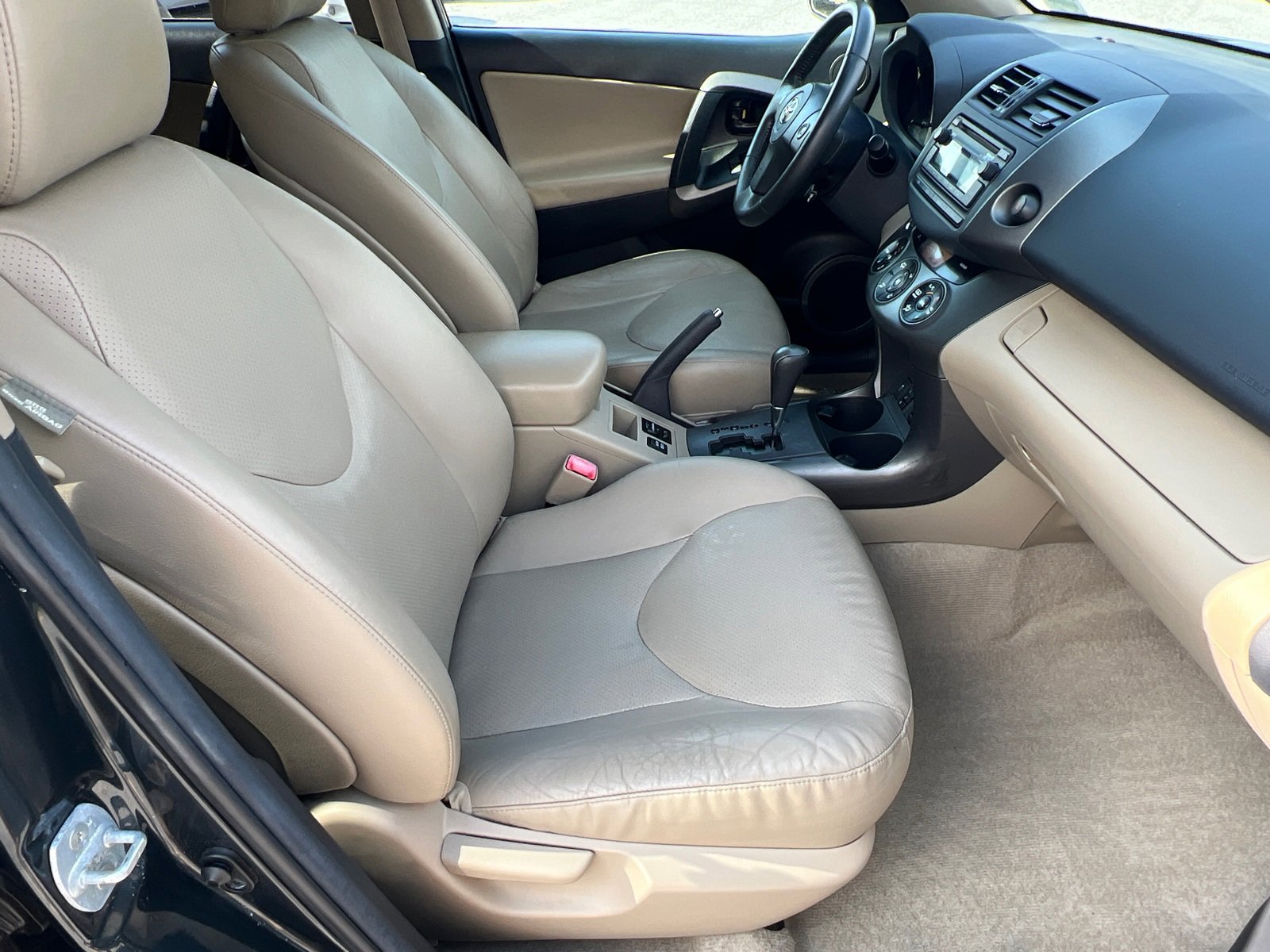 2012 Toyota RAV4 Limited photo 11