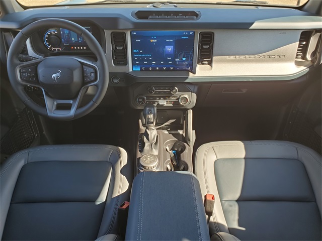 2024 Ford Bronco Outer Banks photo 18
