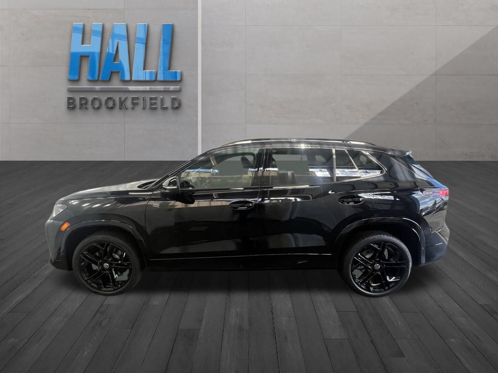 2026 Volkswagen Tiguan SE R-Line Black photo 2