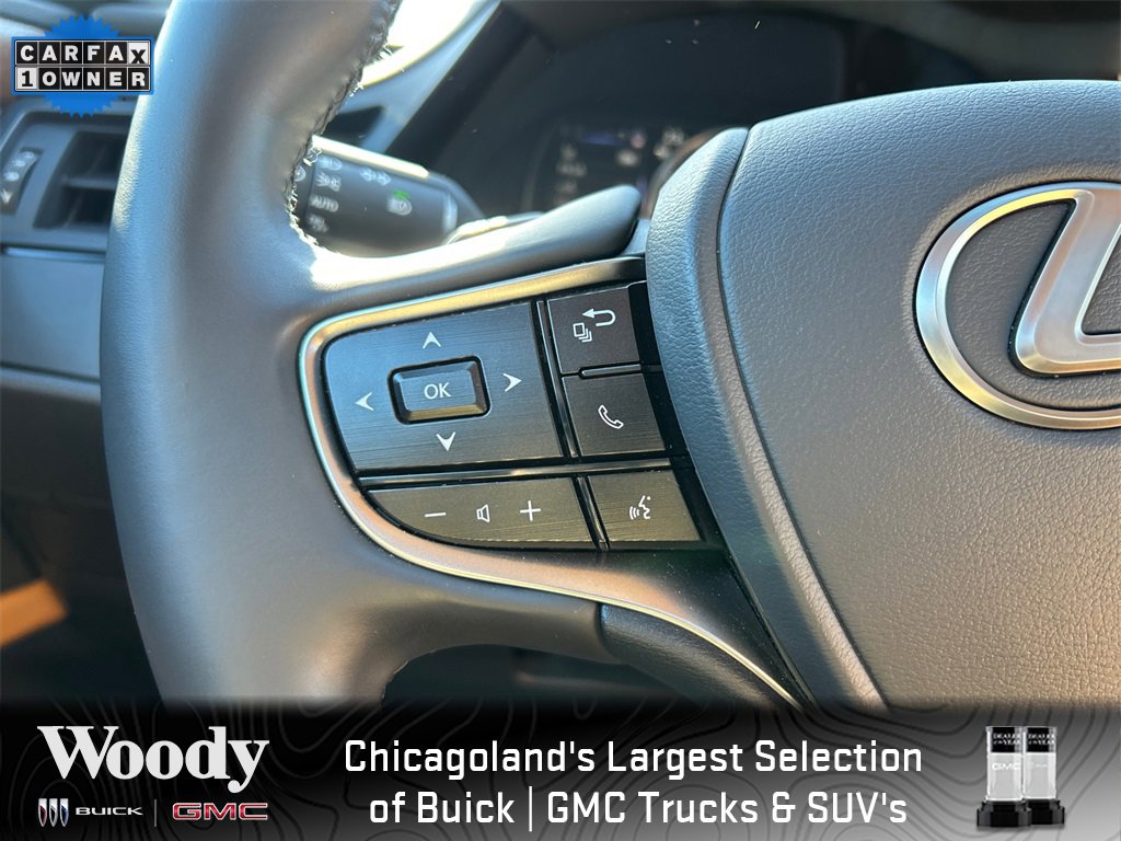 2025 LEXUS ES - Image 18