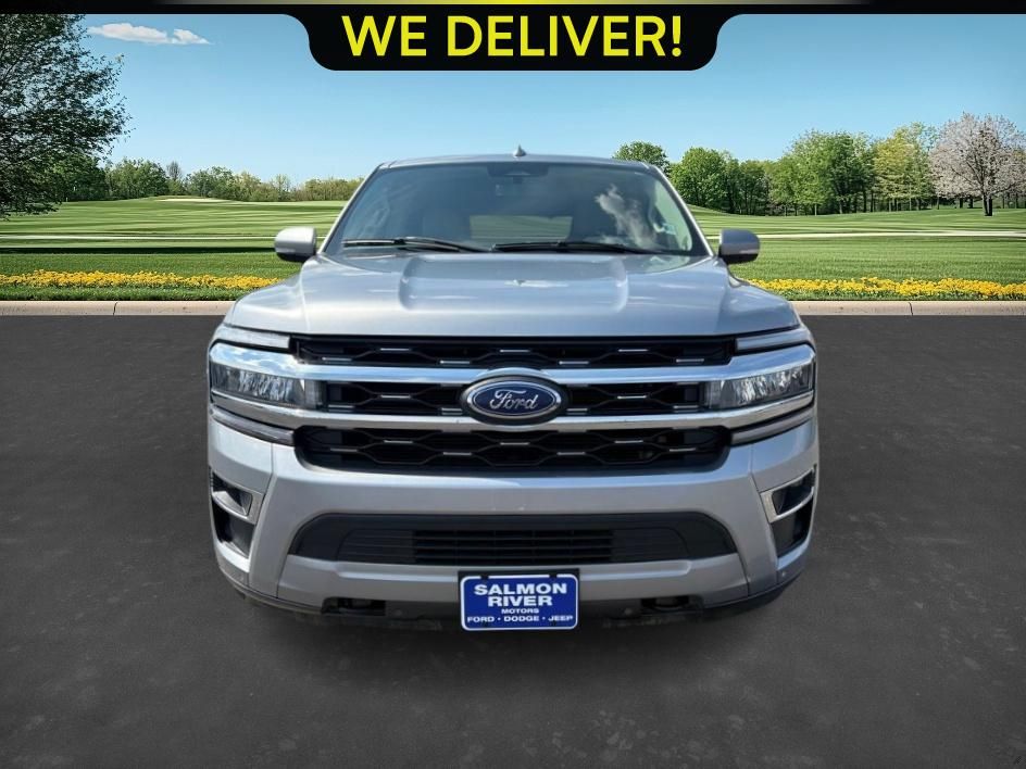 2023 Ford Expedition Limited photo 2