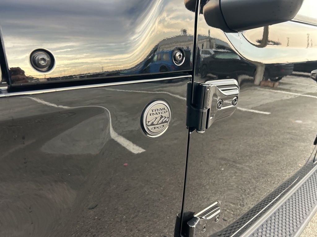 2023 Jeep Wrangler Willys photo 18