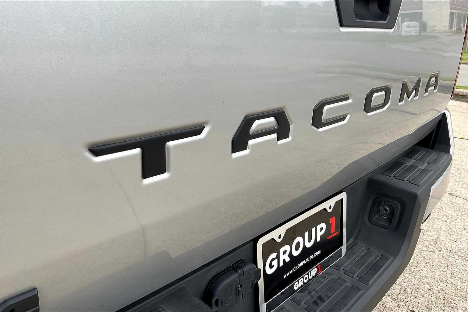 2024 Toyota Tacoma SR5 photo 28