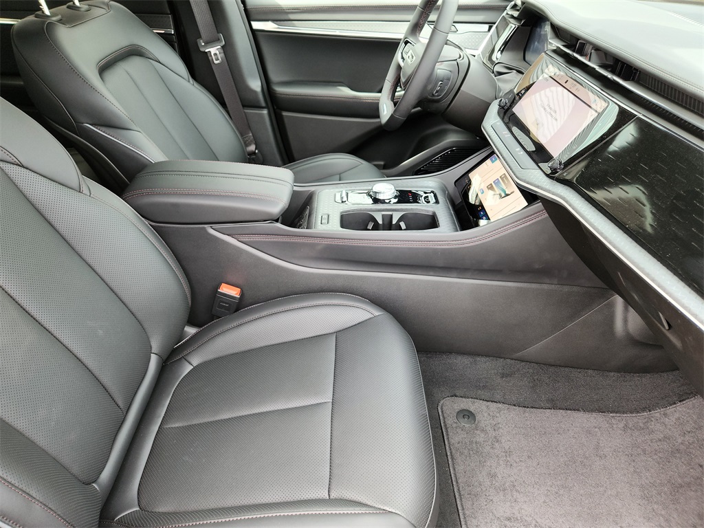 2025 Jeep Wagoneer S Limited photo 13