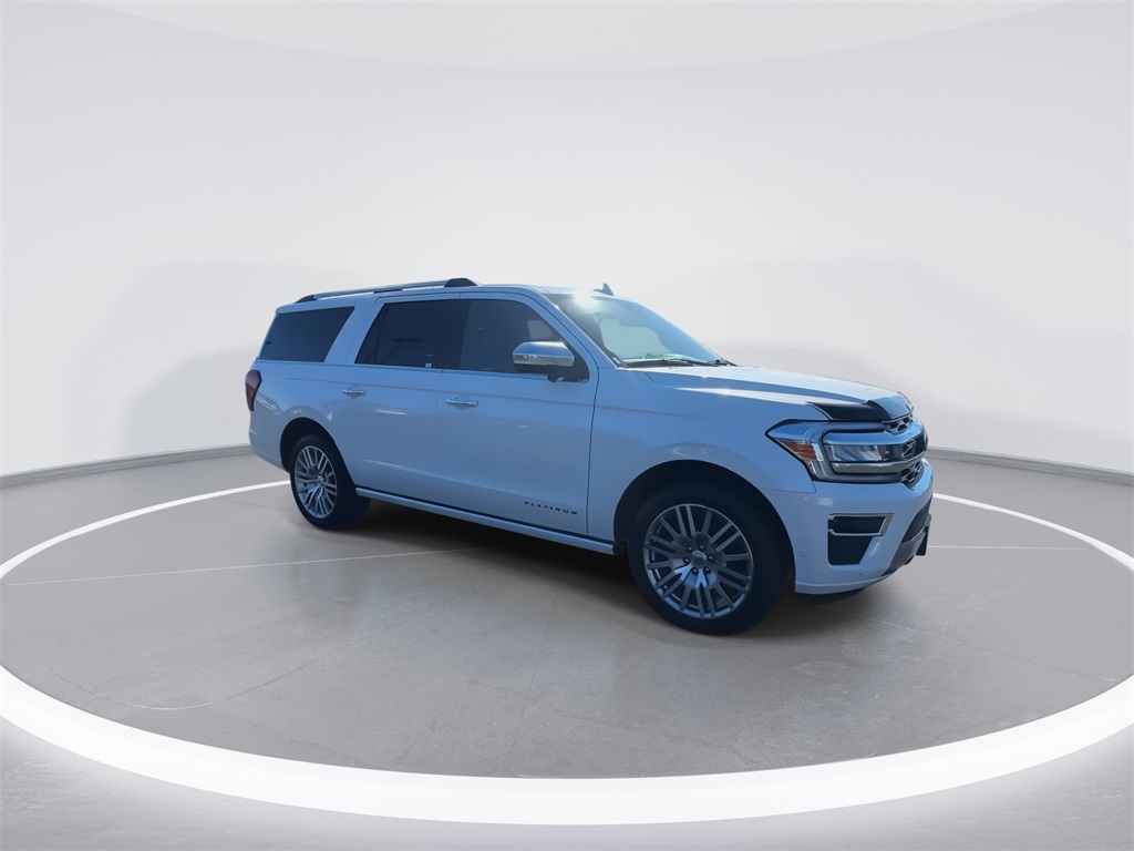 2024 Ford Expedition MAX Platinum photo 2