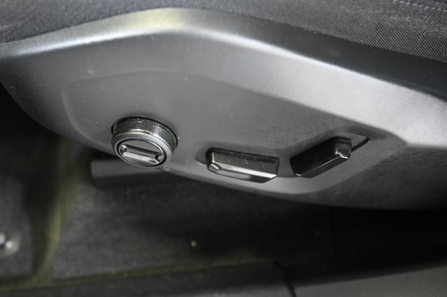 2022 Volvo XC60 B5 Momentum photo 15