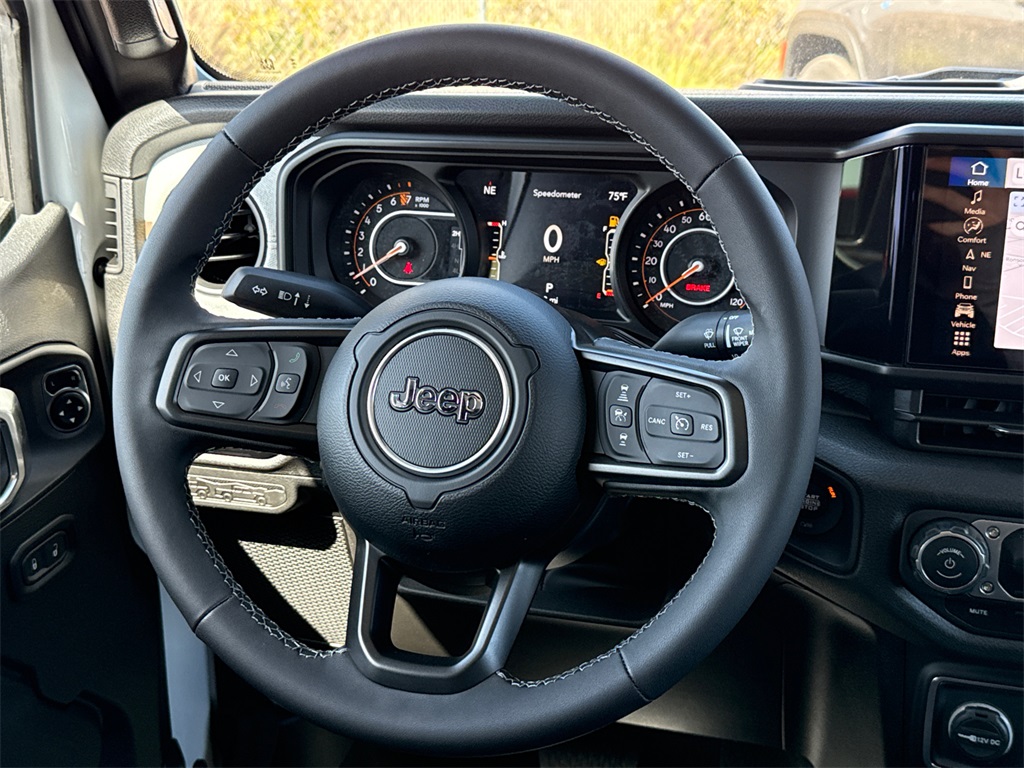 2025 Jeep Gladiator Willys photo 21