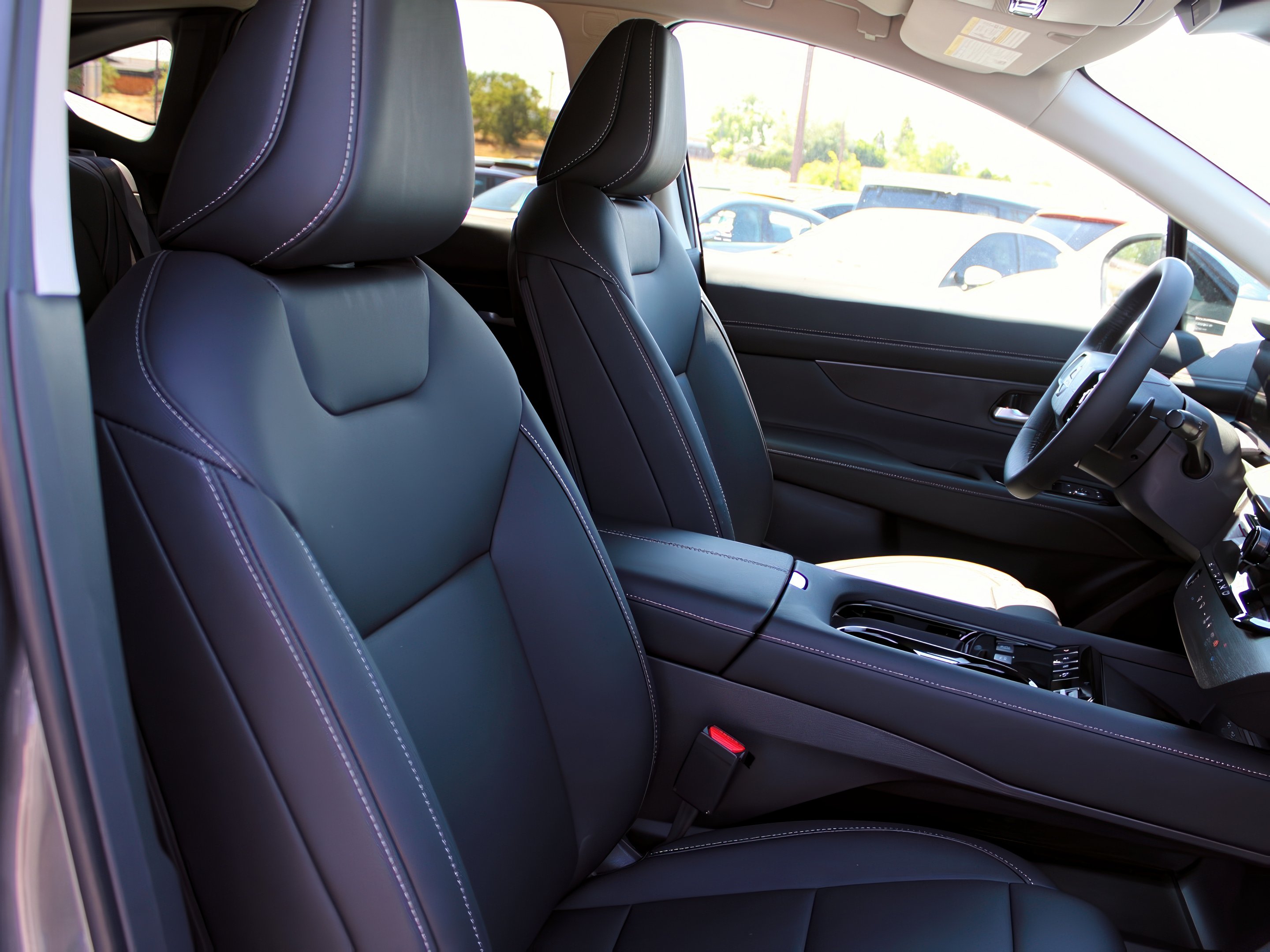 2025 Nissan Murano SV photo 23