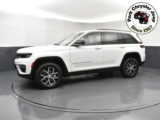 2025 Jeep Grand Cherokee Limited photo 2