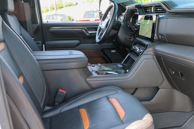 Used 2024 Summit White GMC AT4 image 19