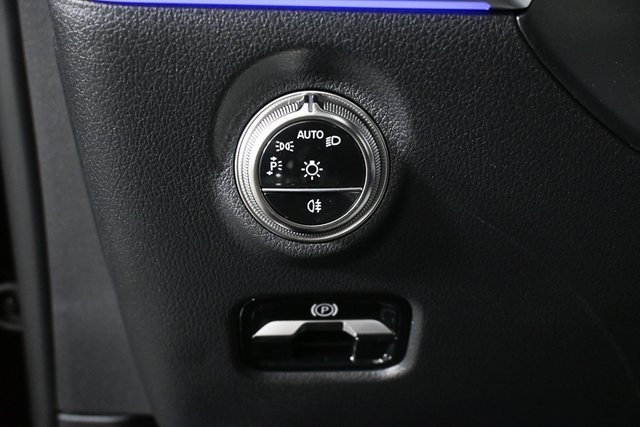 2025 Mercedes Benz C 300 4MATIC photo 9
