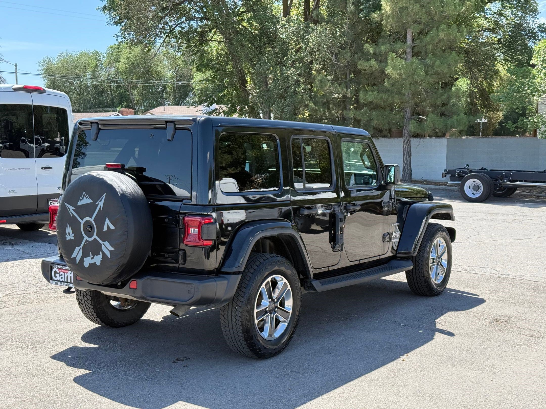 2019 Jeep Wrangler Unlimited Sahara photo 3
