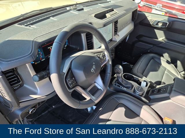 2025 Ford Bronco Outer Banks photo 3