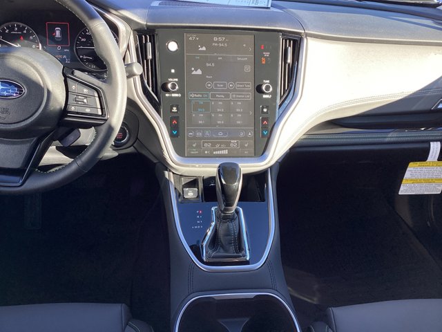 2025 Subaru Outback Onyx Edition photo 11
