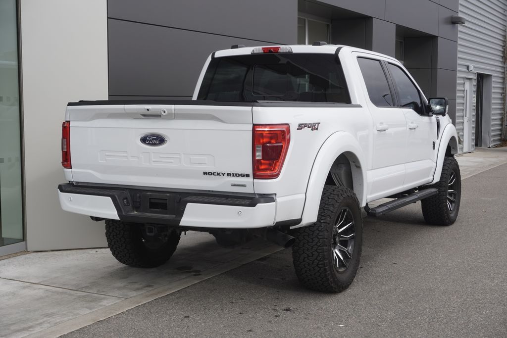 2023 Ford F-150 XLT photo 2