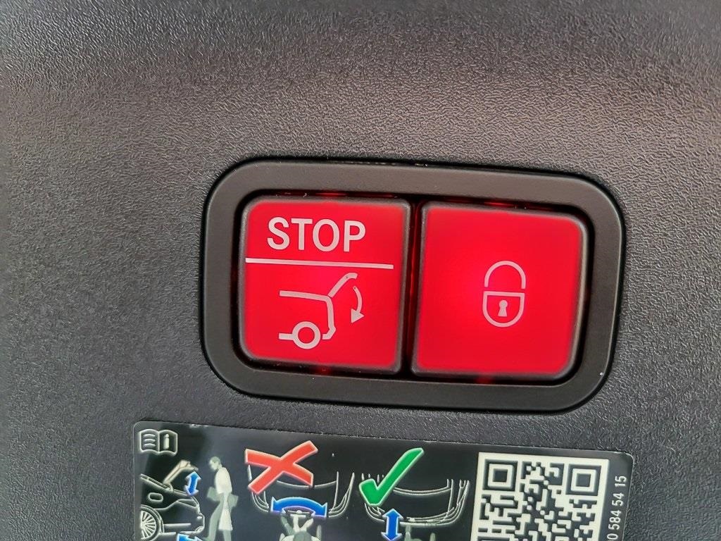 2022 MERCEDES-BENZ AMG GT - Image 20