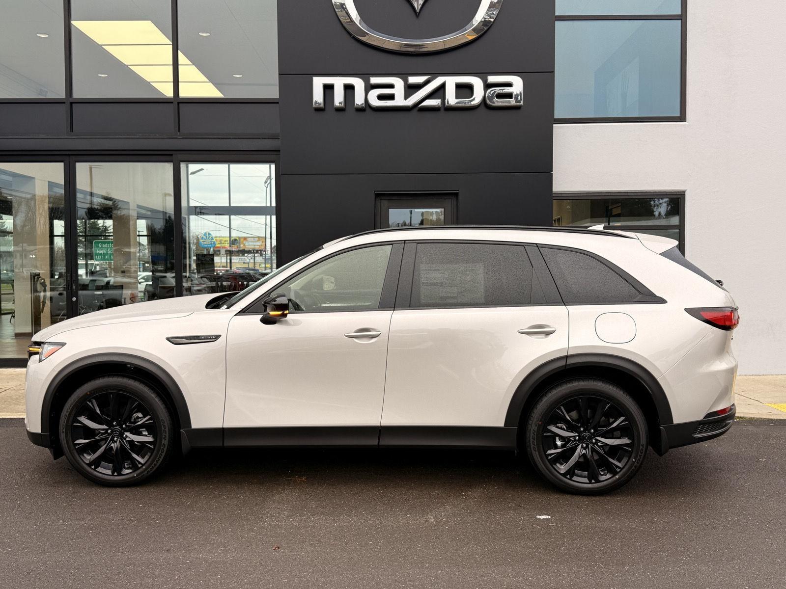 2026 Mazda CX-90 Premium Package's photo