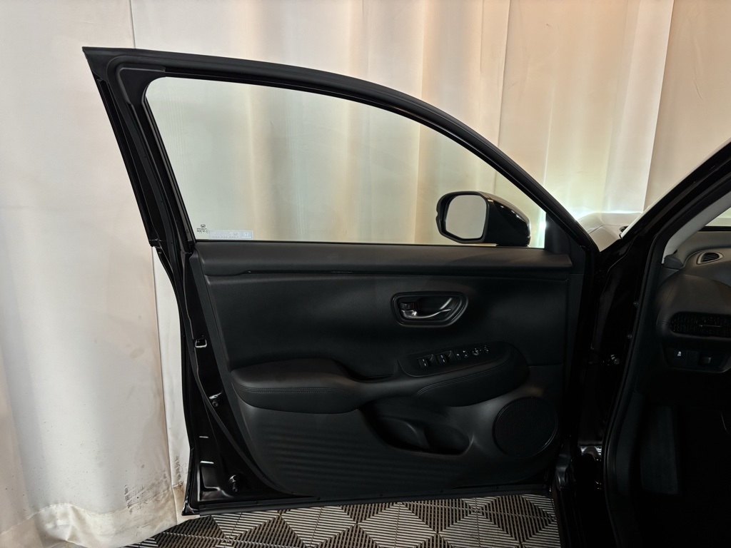2023 Honda HR-V LX photo 19