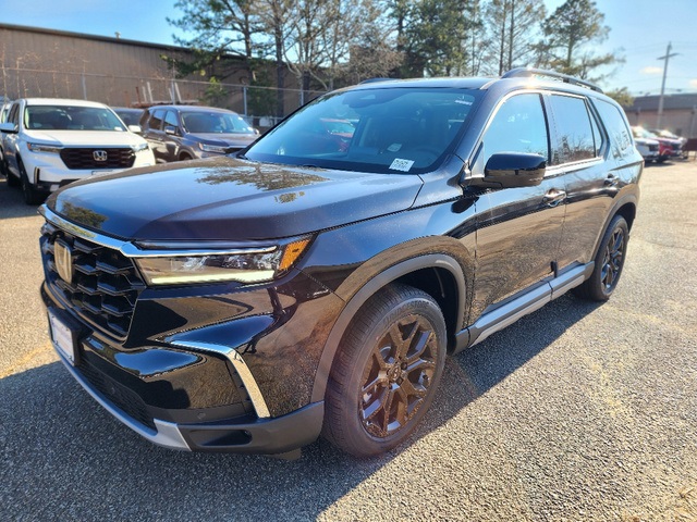 2025 Honda Pilot Touring's photo