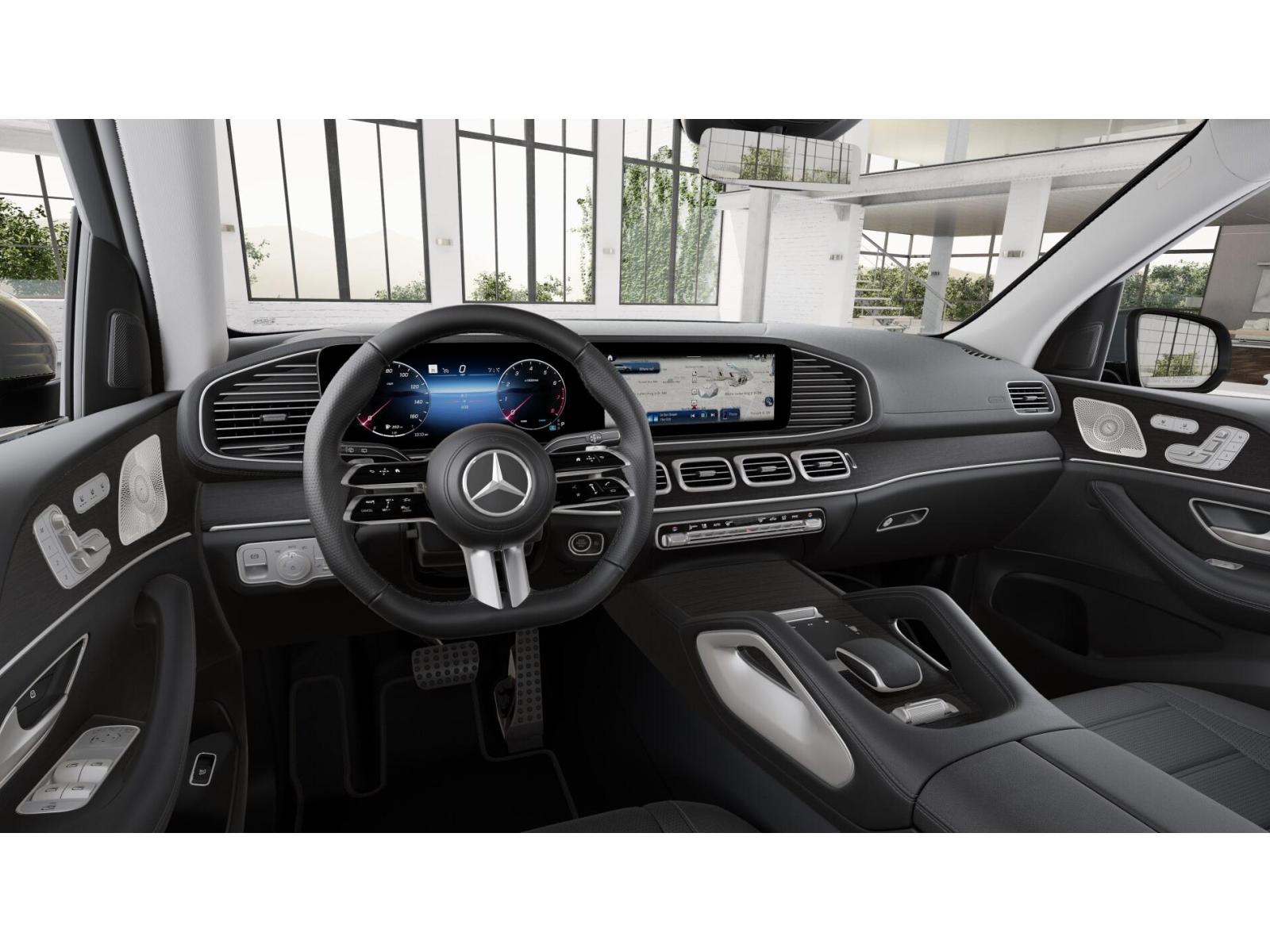 2026 Mercedes Benz GLS 450 4MATIC photo 3