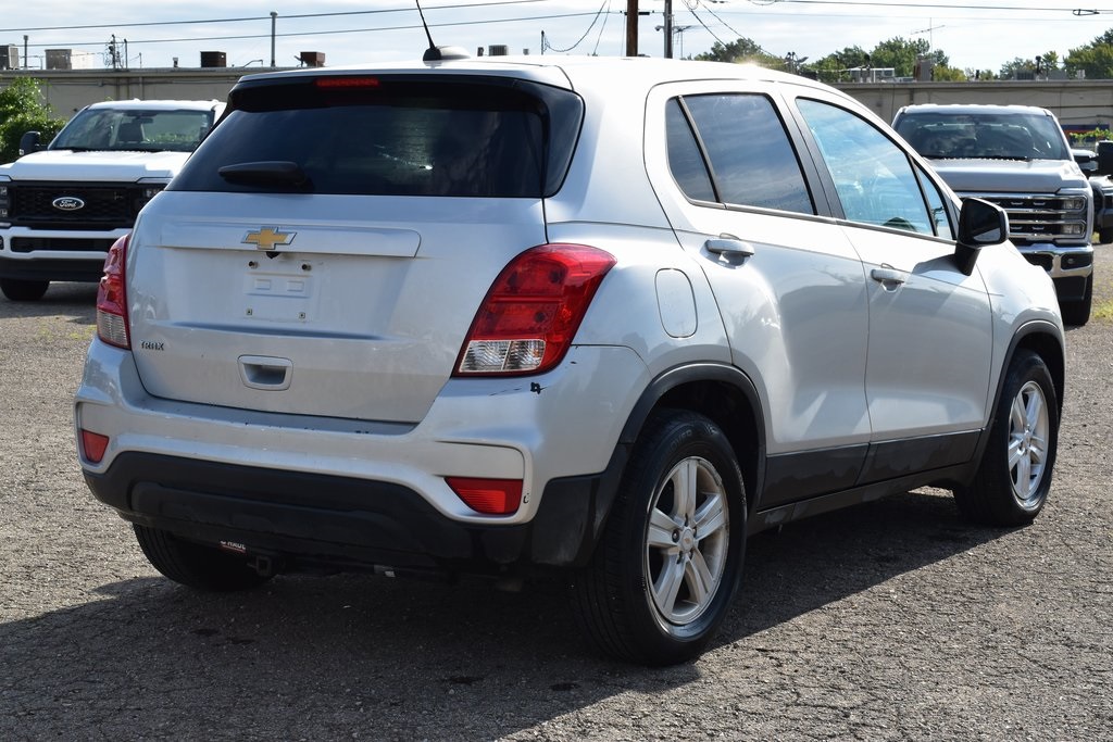 2020 Chevrolet Trax LS photo 5
