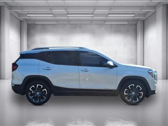 2022 Gmc Terrain SLT photo 2