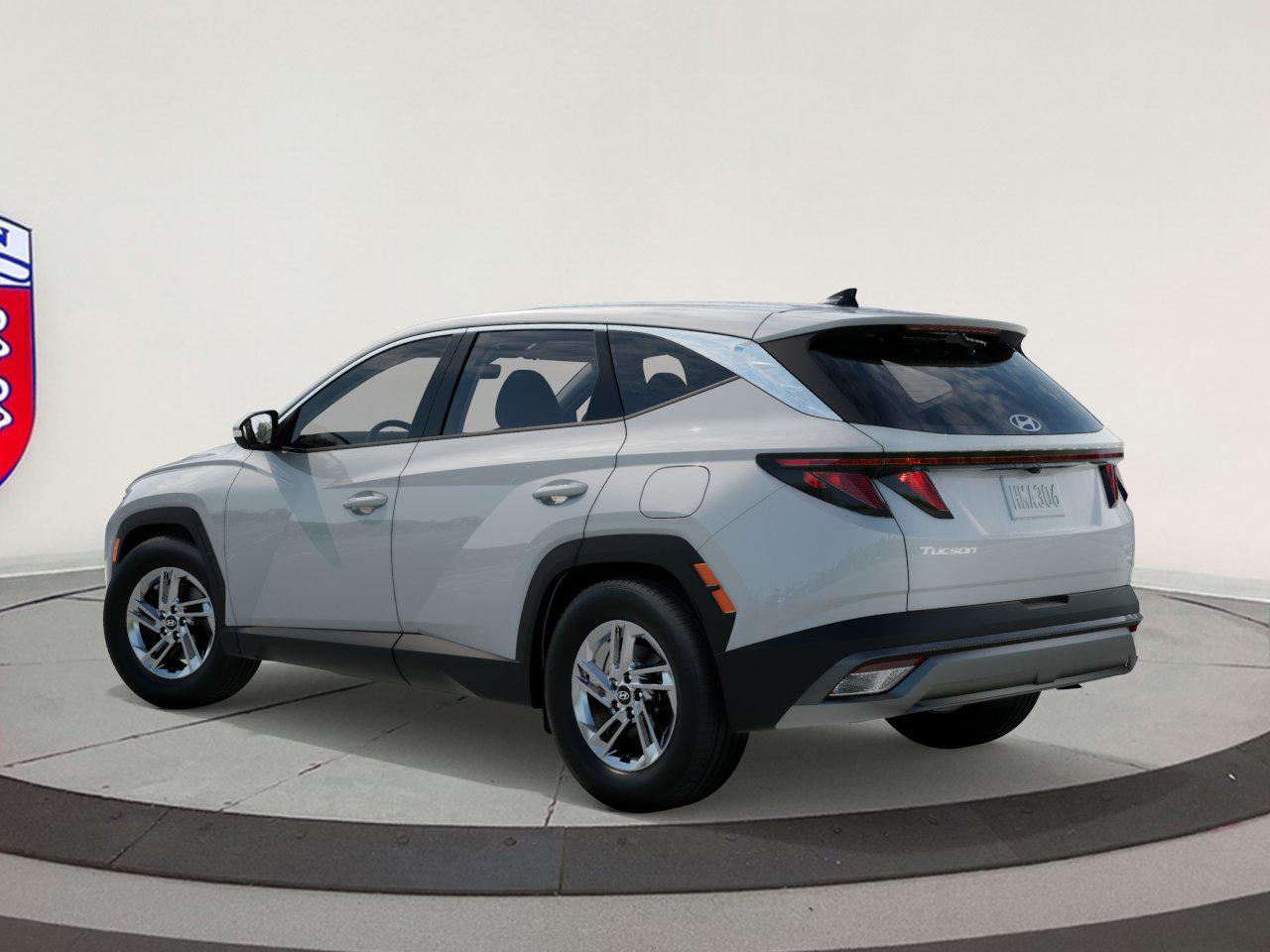 2026 Hyundai Tucson SE photo 3