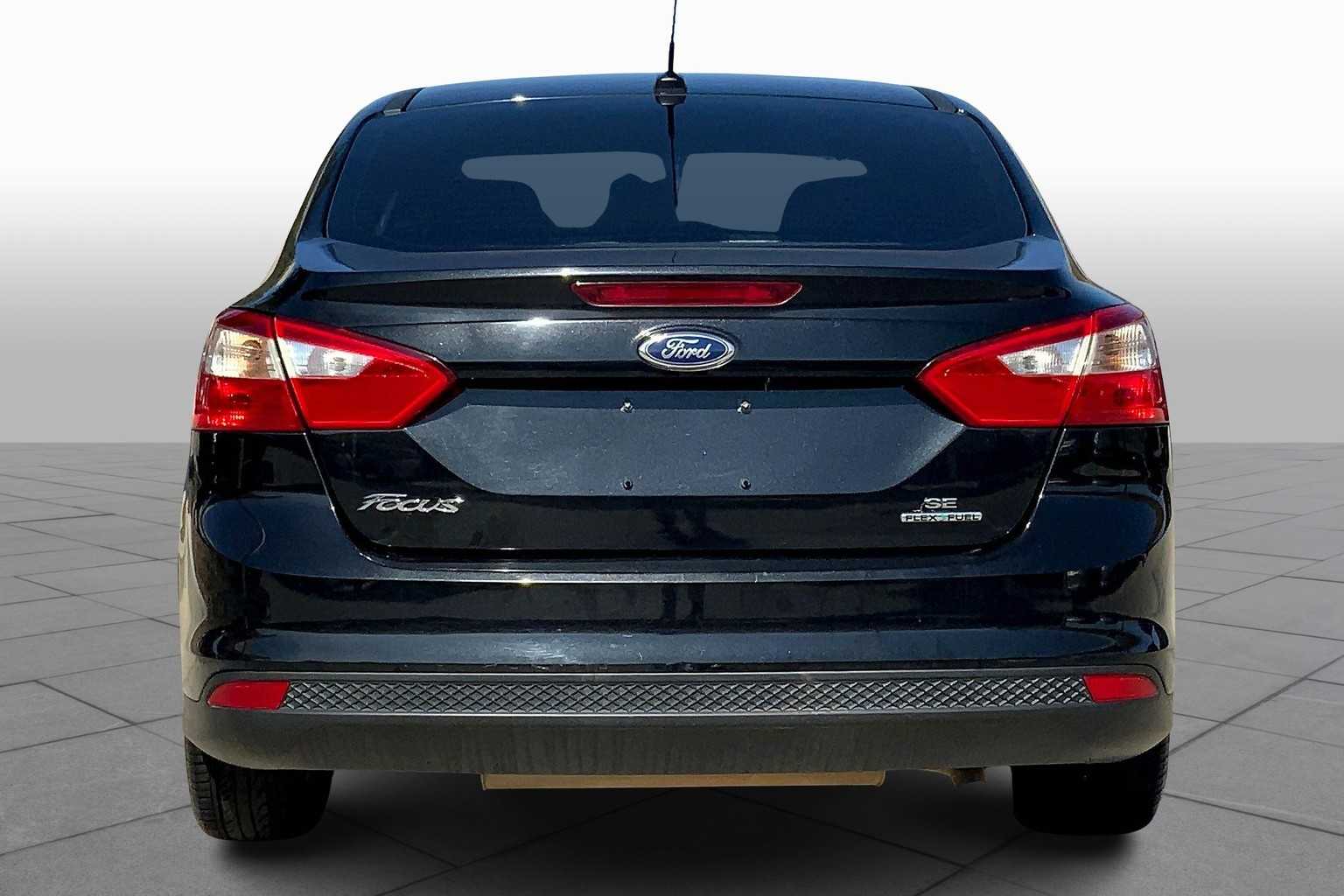2014 Ford Focus SE photo 4