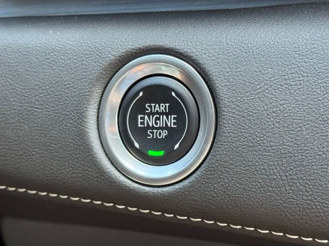 2024 Cadillac Escalade ESV Premium photo 13