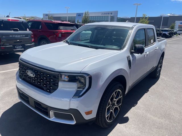 2025 Ford Maverick Lariat photo 2