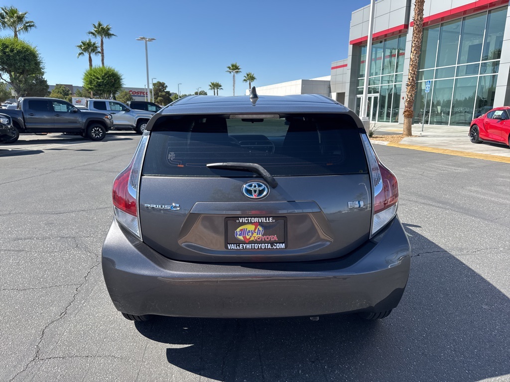 2015 Toyota Prius C One photo 6