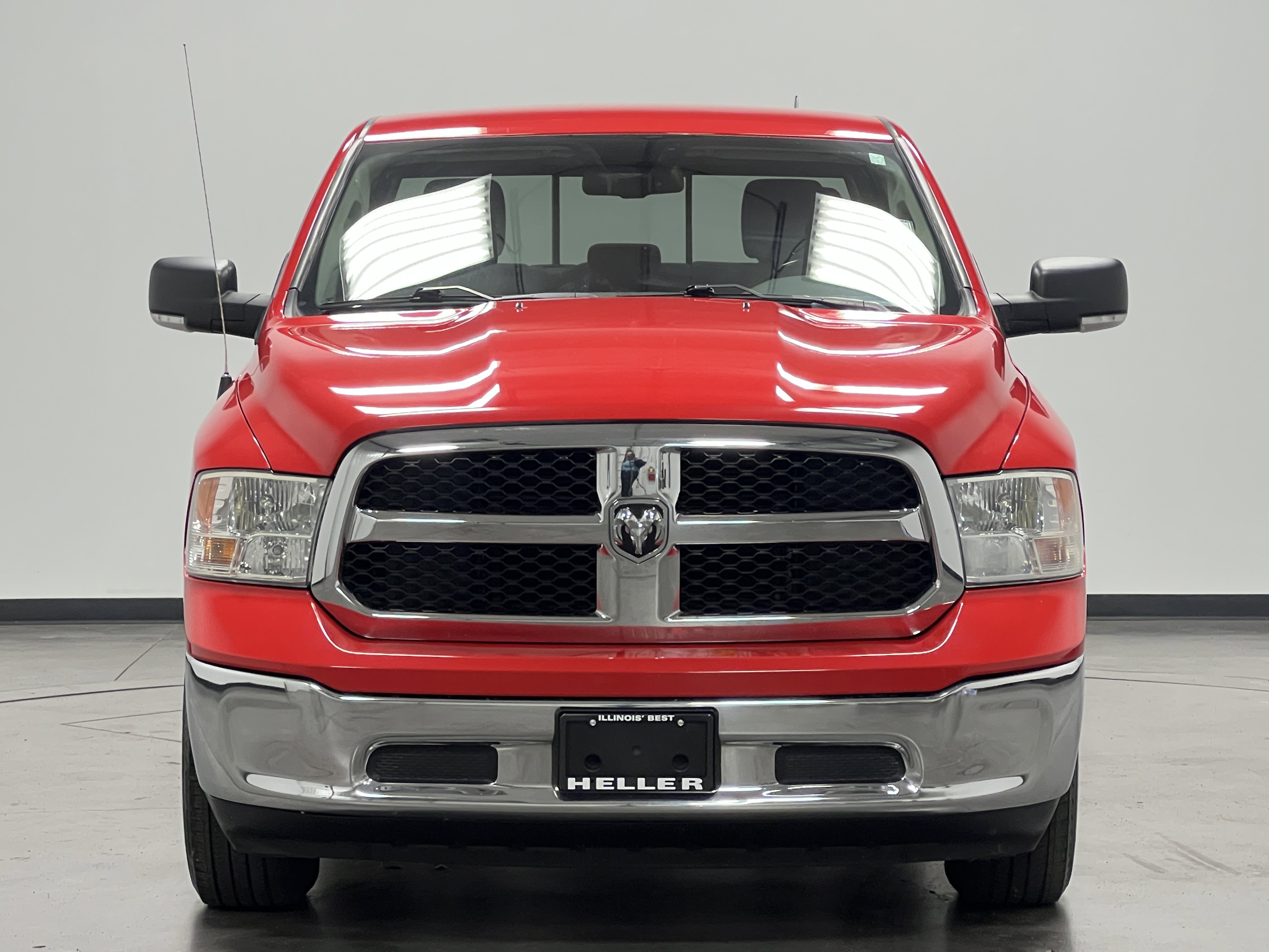 2020 Ram 1500 Classic SLT photo 2