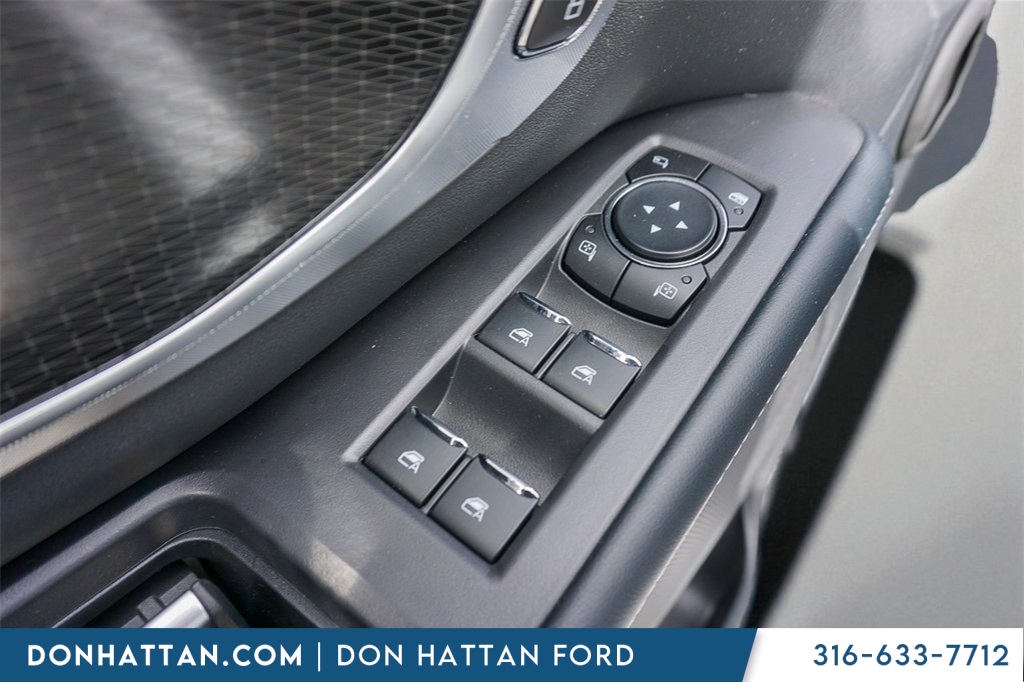 2025 Ford Expedition Platinum photo 16