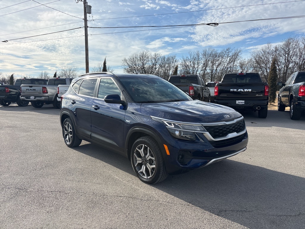 2021 Kia Seltos EX's photo