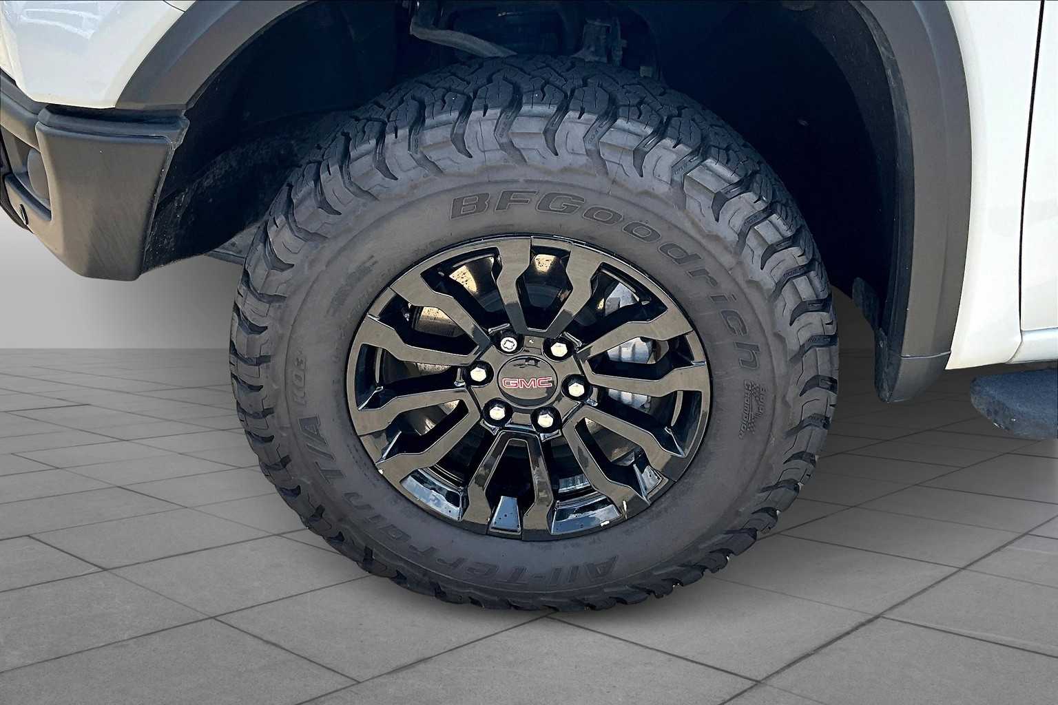 2023 Gmc Sierra 1500 AT4X photo 9