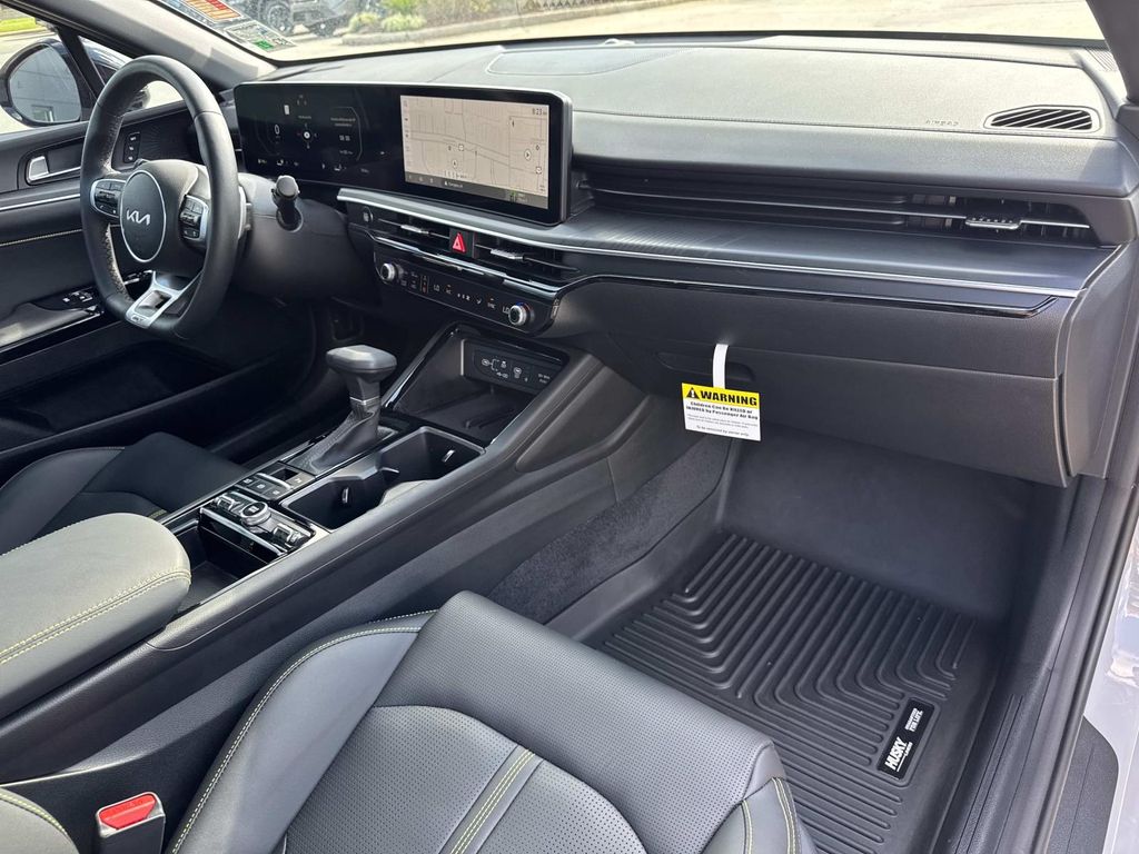 2025 Kia K5 GT photo 11