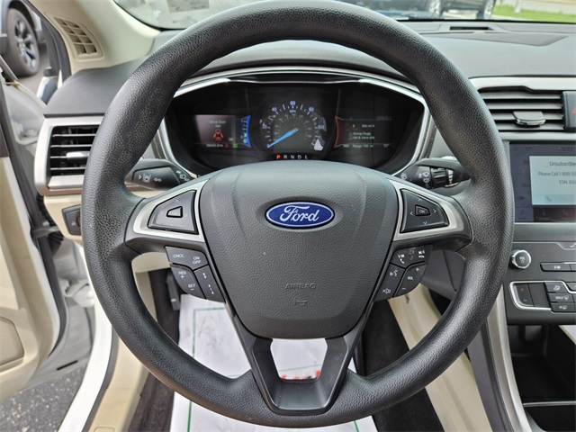 2020 Ford Fusion Hybrid SE photo 24