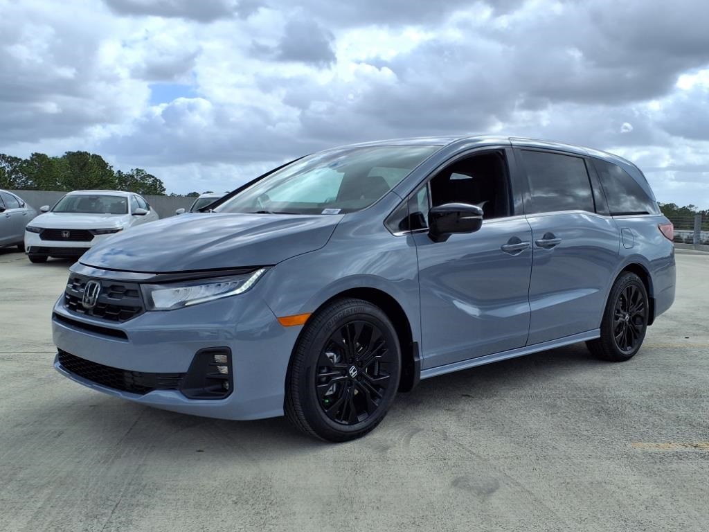 2026 Honda Odyssey photo 3