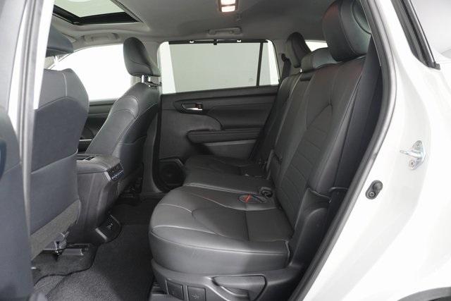 2020 Toyota Highlander XLE photo 28