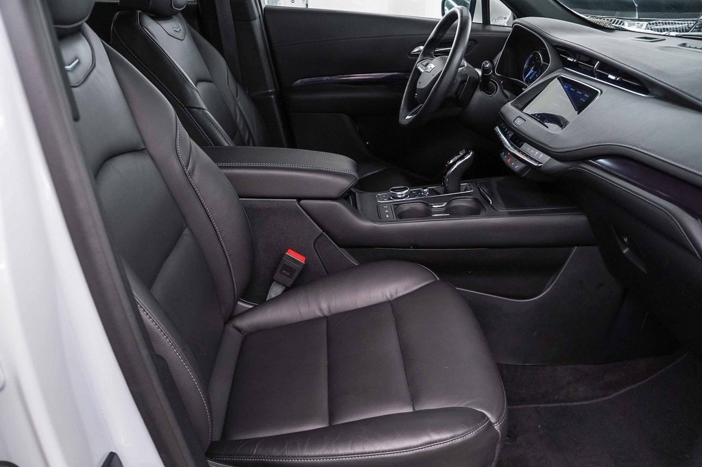 2023 Cadillac XT4 Luxury photo 14