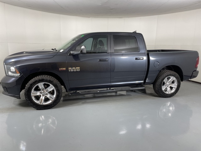 2018 Ram 1500 Sport photo 2