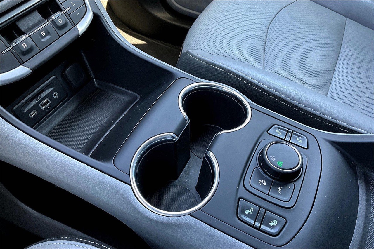 2024 Gmc Terrain SLT photo 27